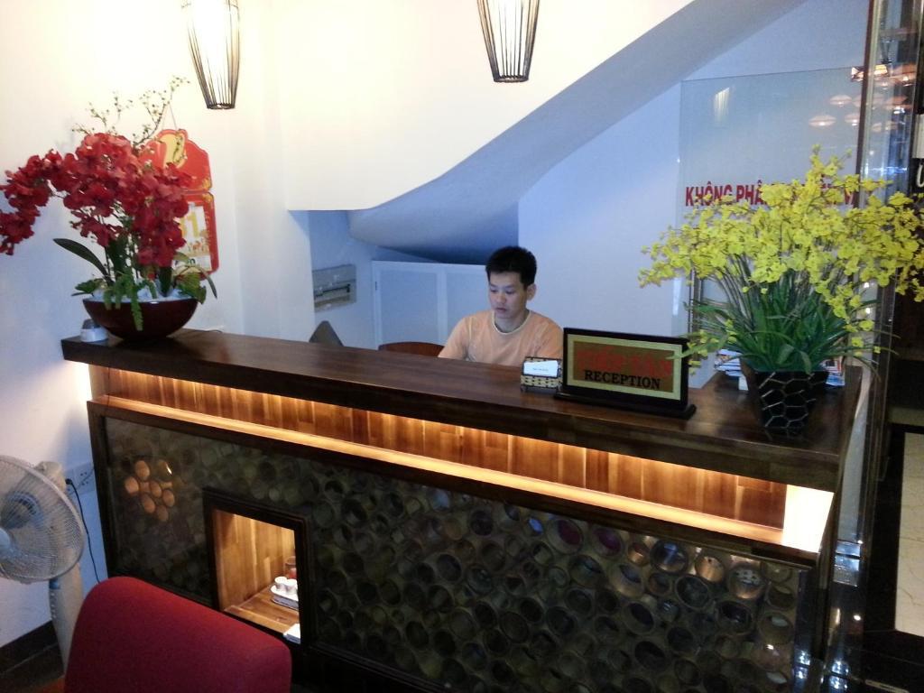 Pink Tulip Hotel Ho Chi Minh City Exterior photo