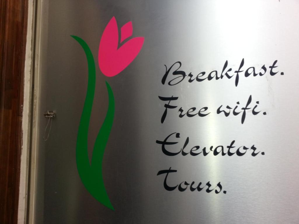 Pink Tulip Hotel Ho Chi Minh City Exterior photo