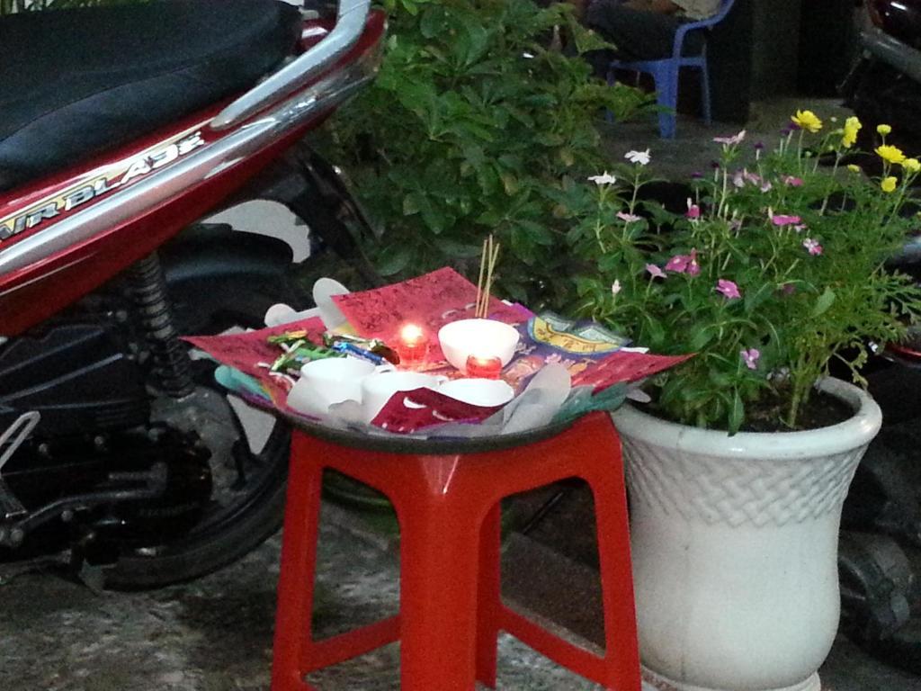 Pink Tulip Hotel Ho Chi Minh City Exterior photo