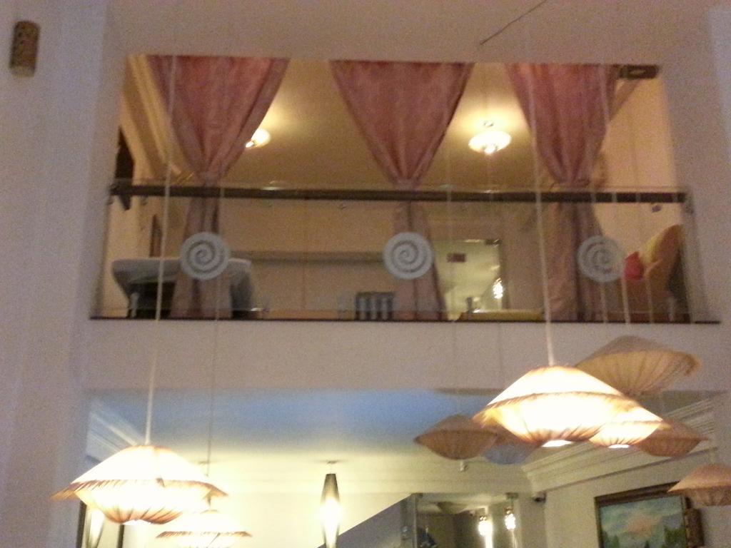 Pink Tulip Hotel Ho Chi Minh City Exterior photo